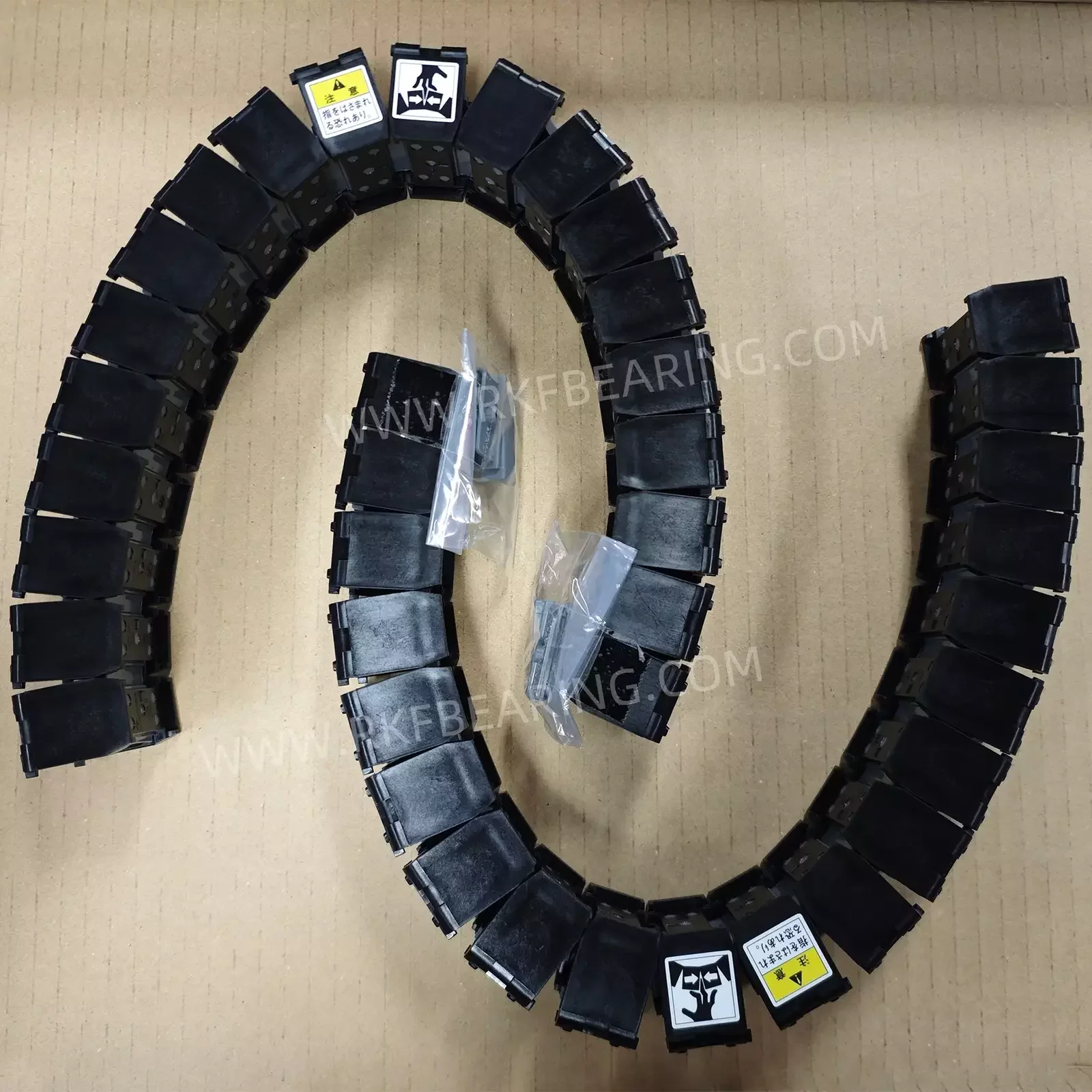 1-KSH-24L-42-20-HS-HS THK 节距24 drag chain, tank chain of machine accessories