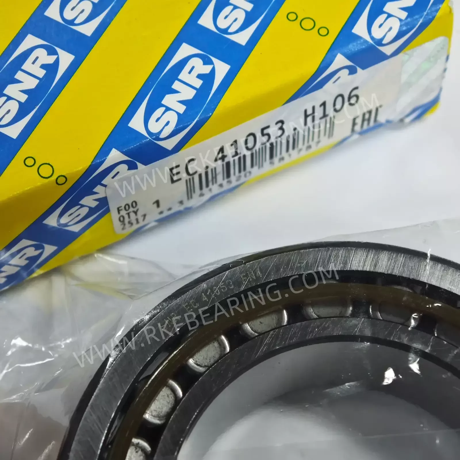 EC.41053.H106 SNR  tapered roller bearing, automotive part